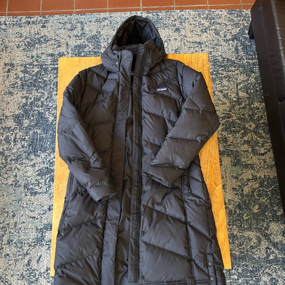 Patagonia Down With It Parka - Black & Medium - Worn Once!!